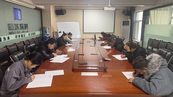深化理論學(xué)習(xí)，淬煉實踐能力